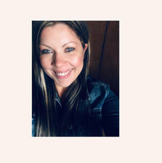 About Melissa | Consciously Melissa Meet Melissa, creator of Consciously Melissa and founder of Bohemian Somatics. Explore her approach to conscious living, creativity, travel, rituals and embodied living.